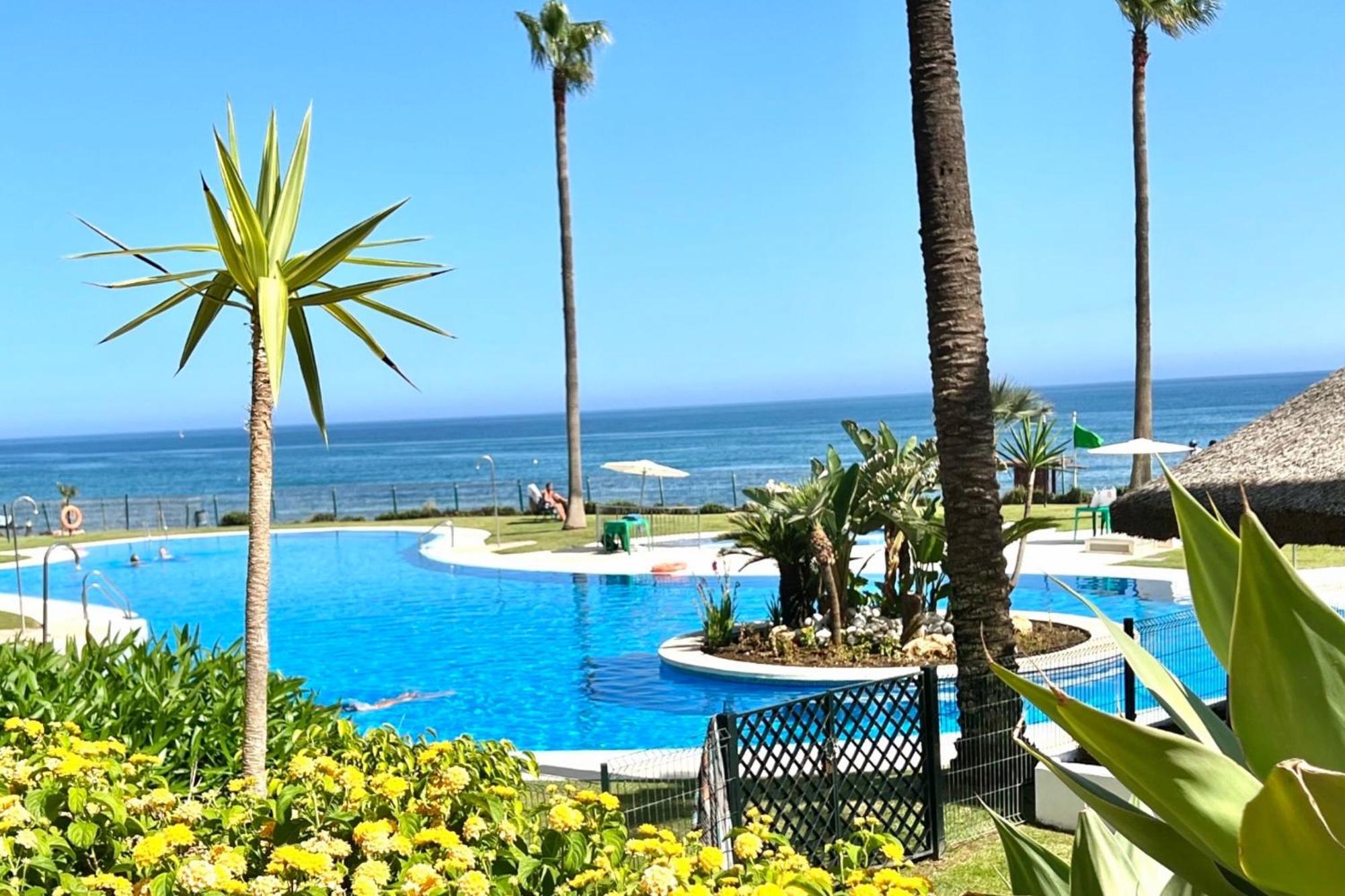 Mi Capricho 2D Beachfront- Apartment With Sea View - Costa Del Sol Sitio de Calahonda Екстериор снимка