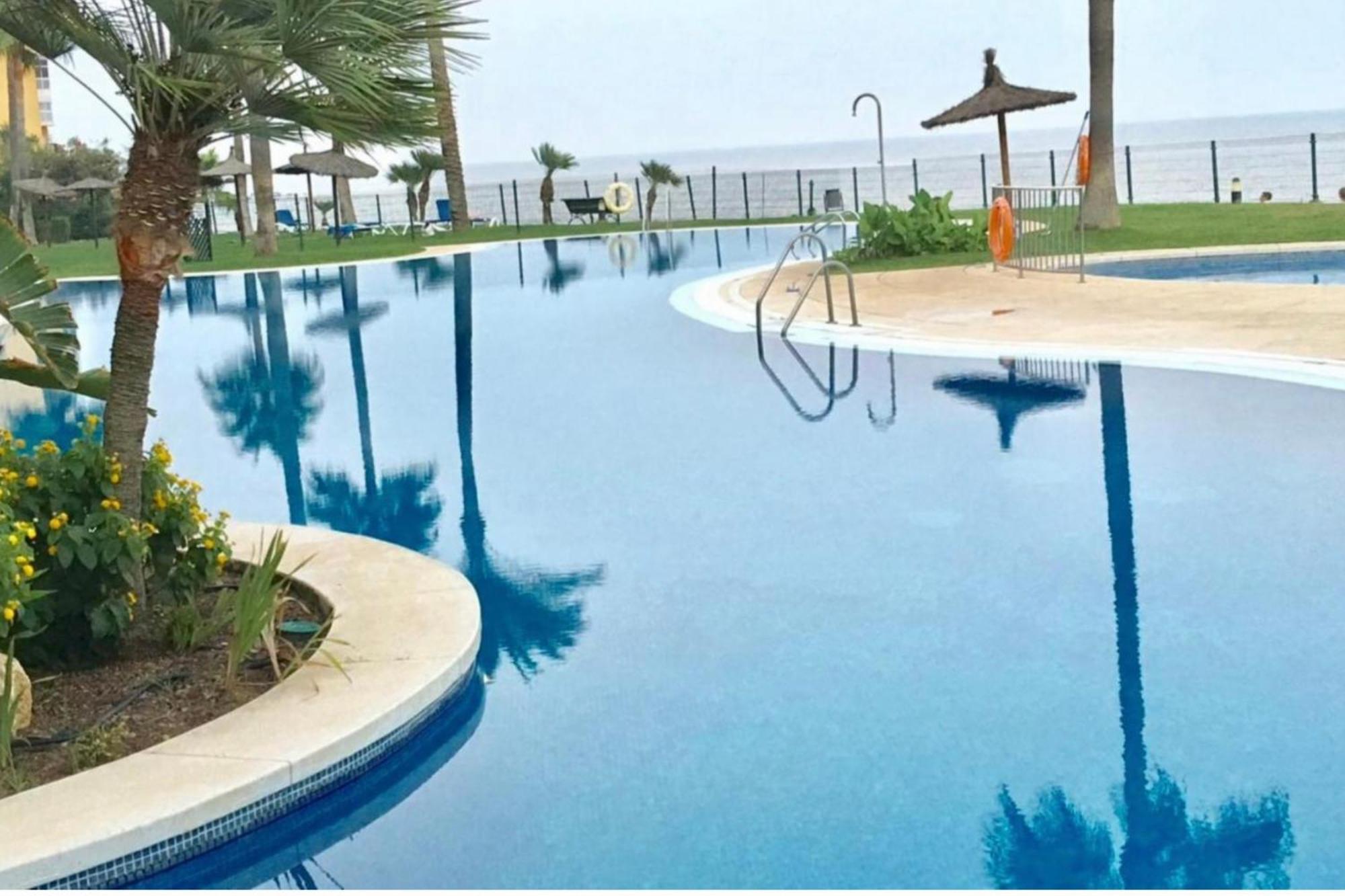 Mi Capricho 2D Beachfront- Apartment With Sea View - Costa Del Sol Sitio de Calahonda Екстериор снимка