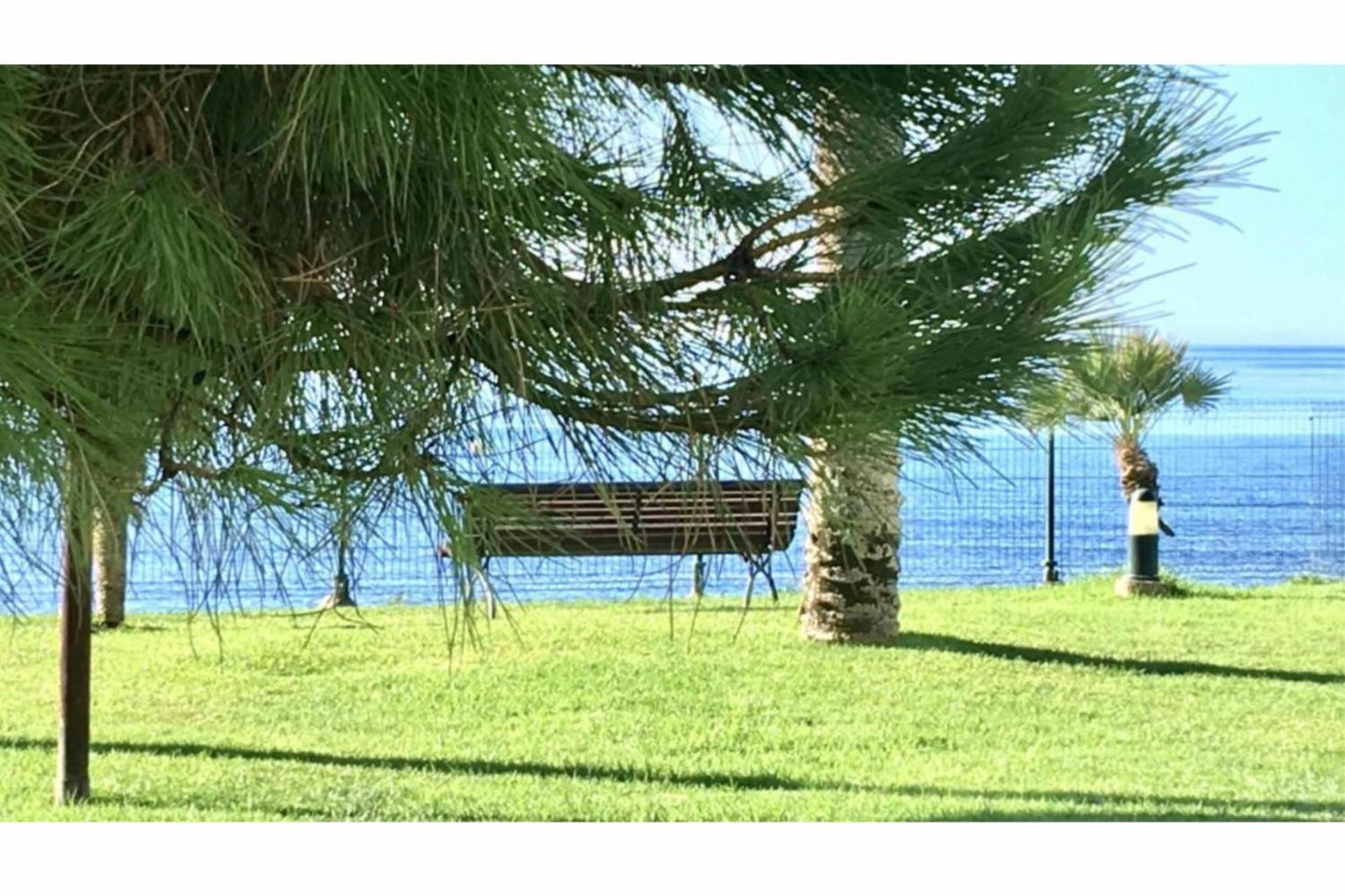 Mi Capricho 2D Beachfront- Apartment With Sea View - Costa Del Sol Sitio de Calahonda Екстериор снимка