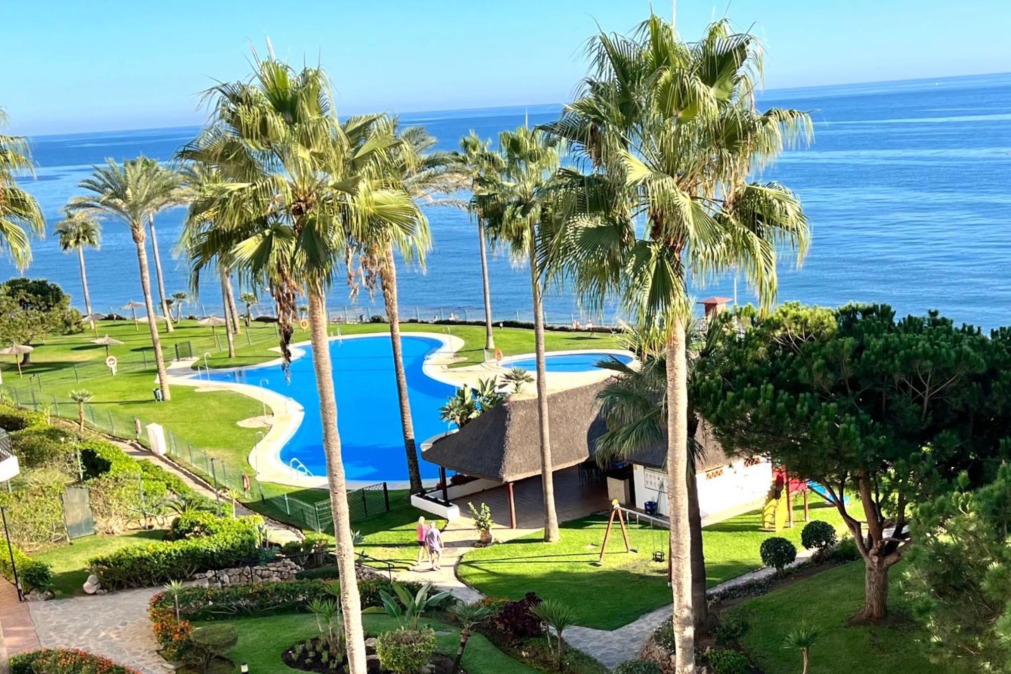 Mi Capricho 2D Beachfront- Apartment With Sea View - Costa Del Sol Sitio de Calahonda Екстериор снимка
